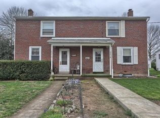 626 Pine St, Denver, PA 17517