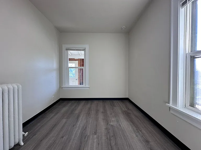113 S Monroe Ave — Photo 24