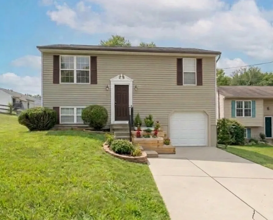 2649 Ridgecrest Ln