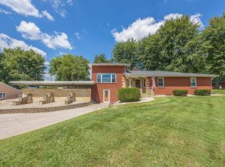 1040 W 6th St, Huntingburg, IN 47542