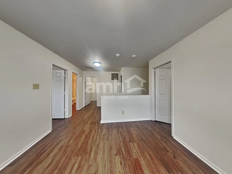 8045 Bach Dr — Photo 5