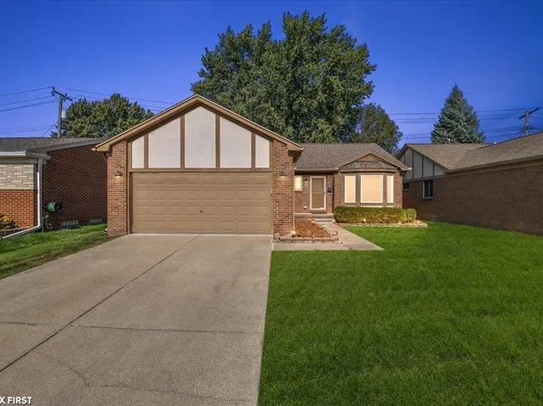 22445 Amherst St, Saint Clair Shores, MI 48081