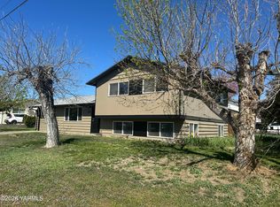 3001 Clinton Way, Yakima, WA