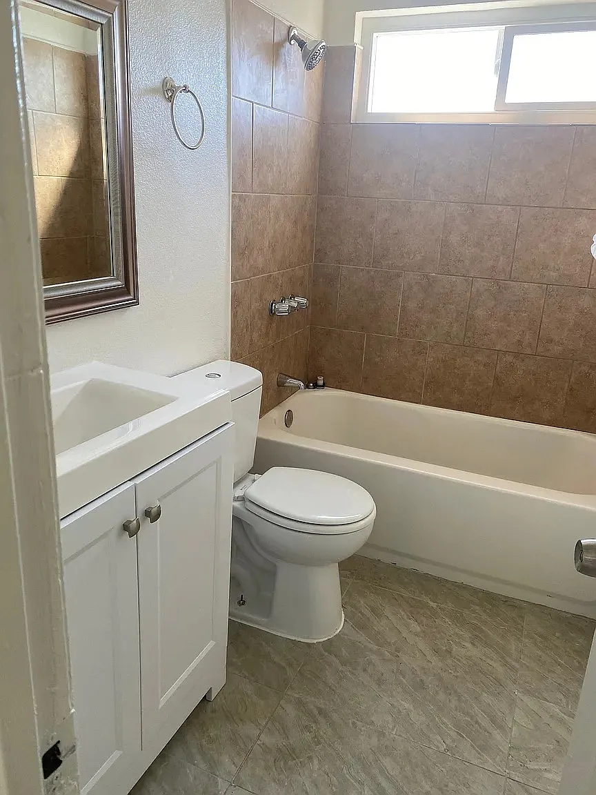 1 bed, 830 sqft, $1,595 — Photo 4