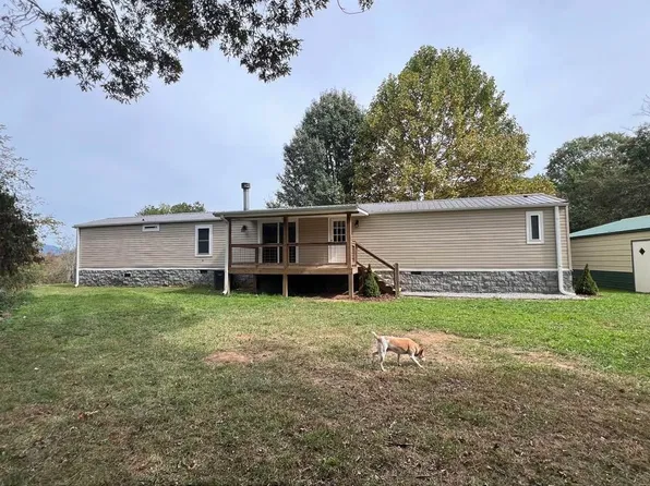 72 Dale Earnhardt Dr, Canton, NC 28716