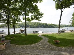 29 Silver Springs Dr, Landing, NJ 07850