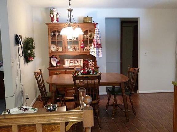 4th image of 77 Minden Dr