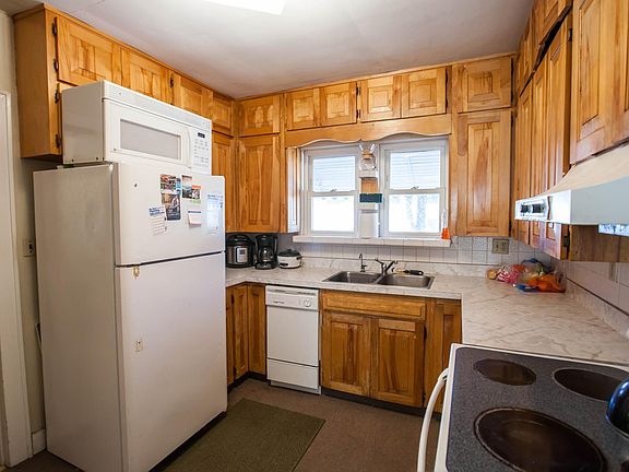 all appliances included