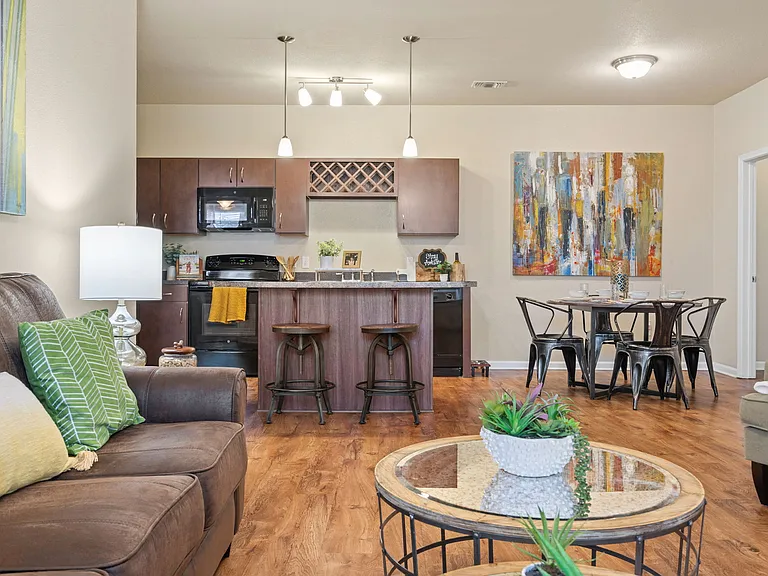 Hughes - 2 Bed / 2 Bath - 1,088 Sq.Ft.