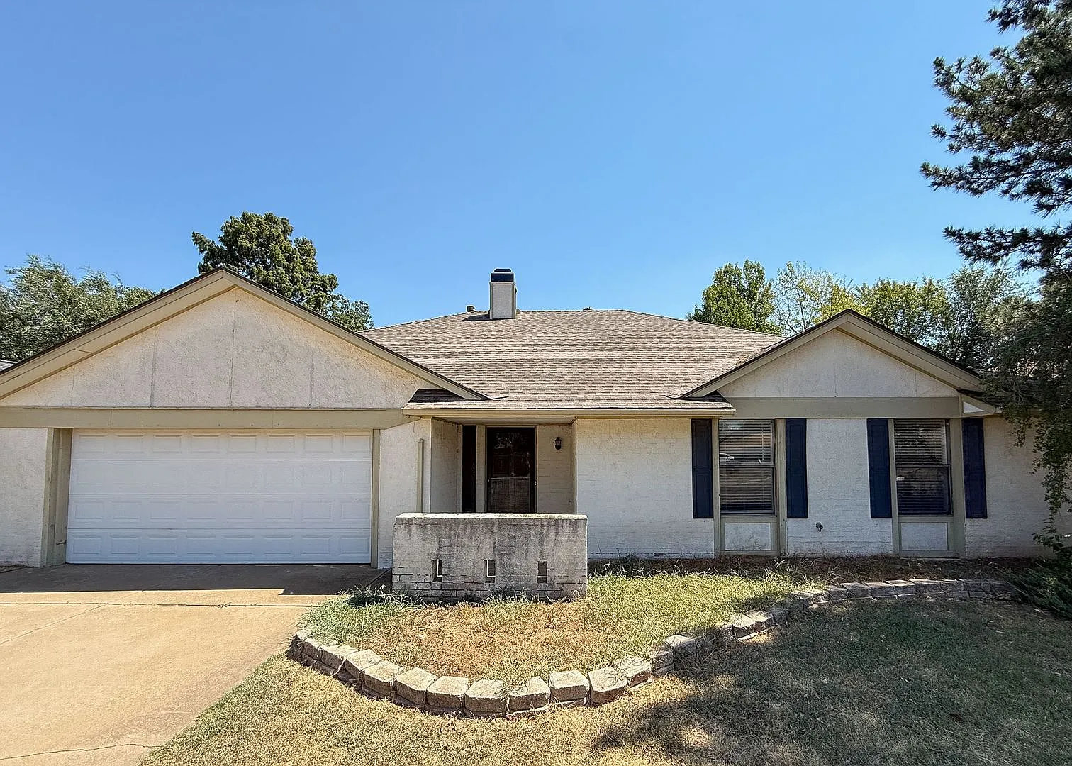 Spacious 3-Bedroom Home in The Trails! — Photo 1