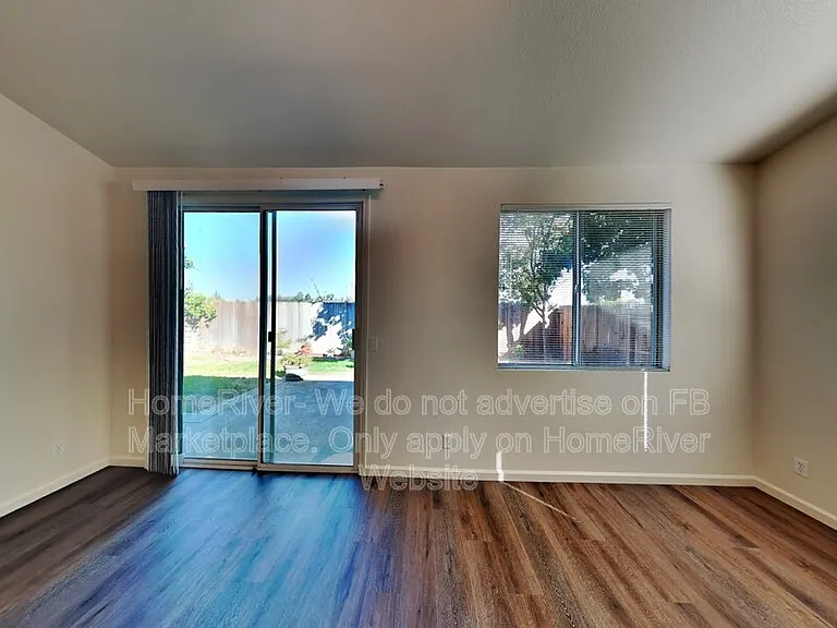 8453 Mockenhaupt Ct — Photo 4