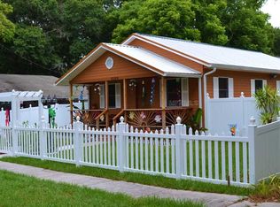 5500 10th St, Zephyrhills, FL 33542