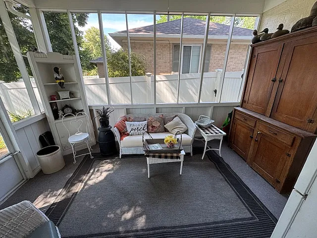 screen porch