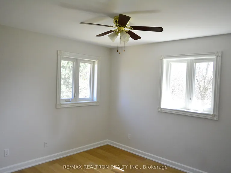 1998 Green Ln E — Photo 22