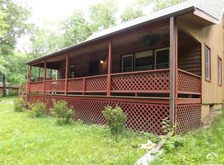 839 E Woodson Ave, Lecompton, KS 66050