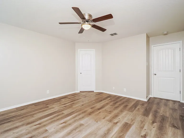 8806 Double #OAK — Photo 9