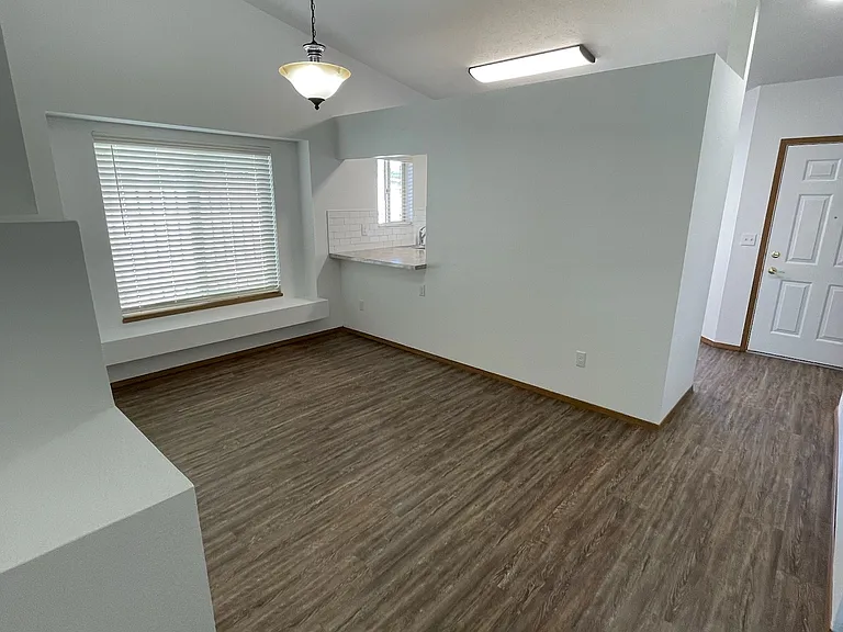 618 E Cozza Dr — Photo 18