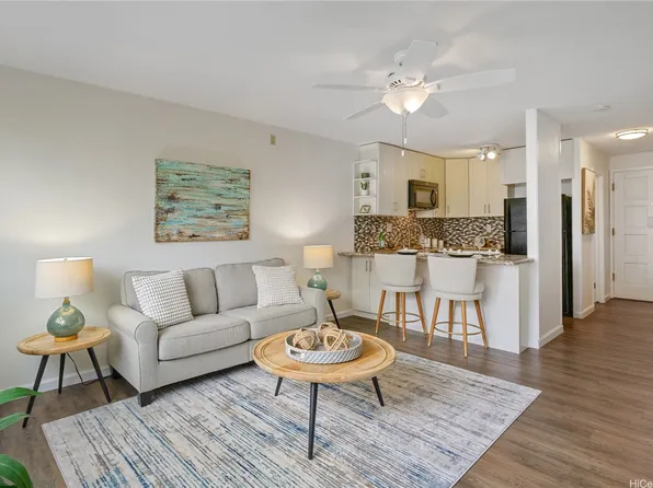 350 Aoloa St APT B240, Kailua, HI 96734