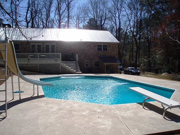 Relax in a private pool!