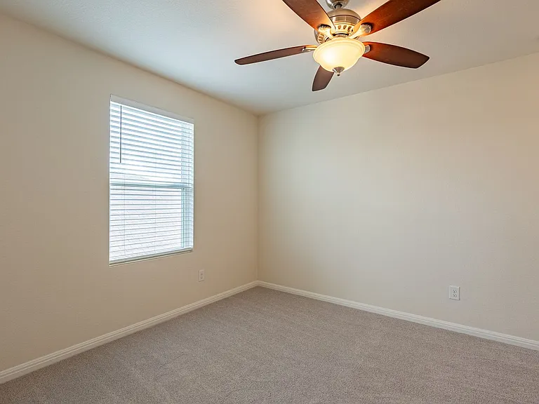 13101 Foreston Dr — Photo 8