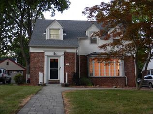 107 Bennett Rd, Teaneck, NJ 07666