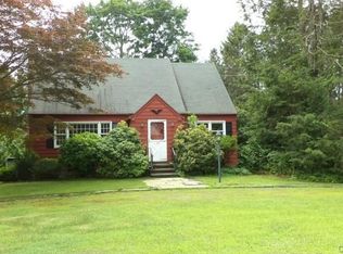 14 Jesse Lee Dr, Easton, CT 06612