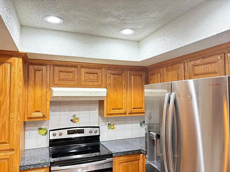 805 W Rochelle Rd — Photo 19