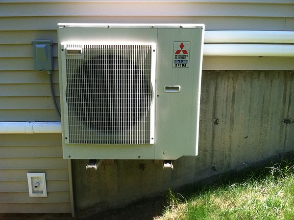 5th image of 9 Alberta Ln