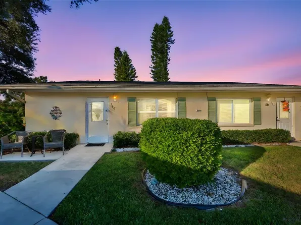 2202 Clubhouse Dr Unit 180, Sun City Center, FL 33573
