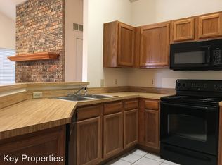 606 Canterbury St, Euless, TX 76039