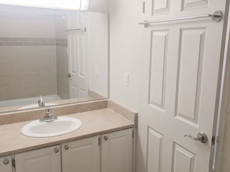 981 Gulf Pl #316 — Photo 13