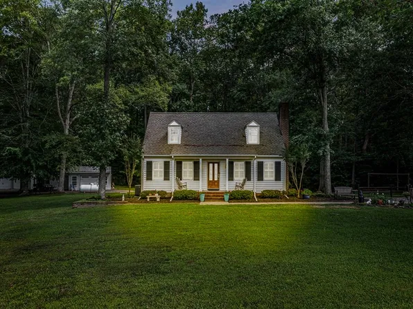 3503 Canal Rd, Farnham, VA 22460