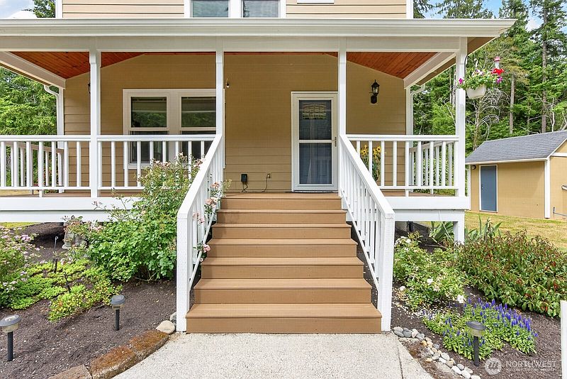 4th image of 3023 S Camano Drive