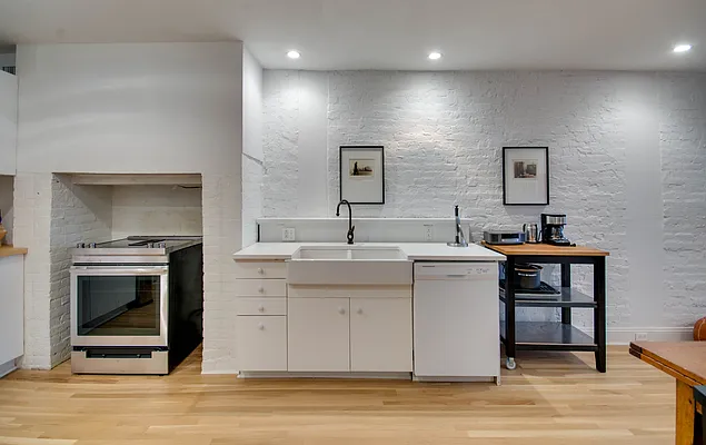 Rented by Brown Harris Stevens | media 9