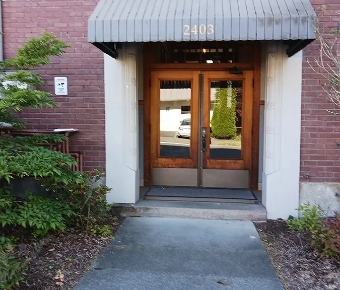 2403 6th Ave W #5 — Photo 3