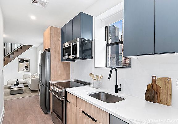 4th image of 203 W 80th St #5R