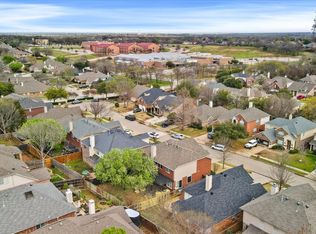 1607 Wood Ridge Ct, Corinth, TX 76210