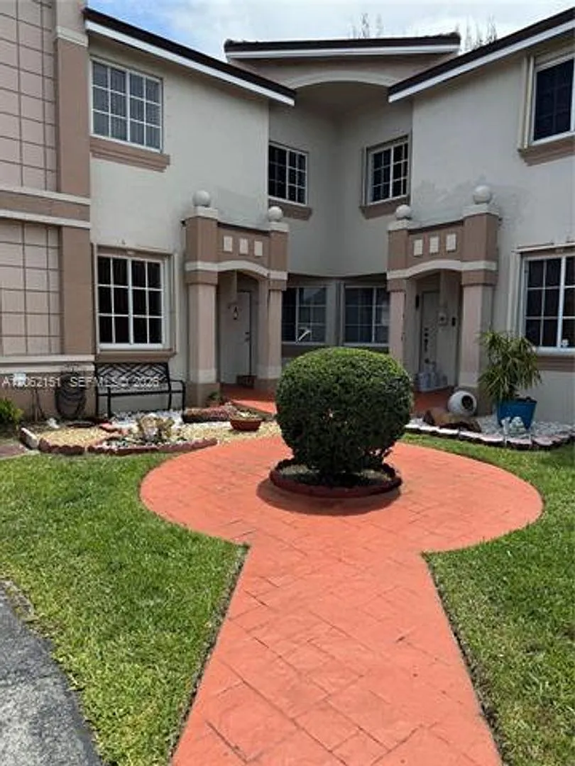 8360 NW 10th St th 9C, Miami, FL 33126 — Photo 2