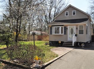 49 Central Ave, Old Bridge, NJ 08857