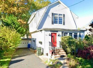 121 Beech St, Fords, NJ 08863