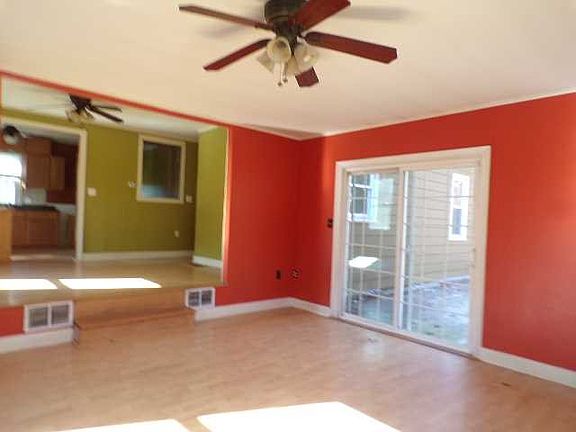 5th image of 36 Ahles Cir