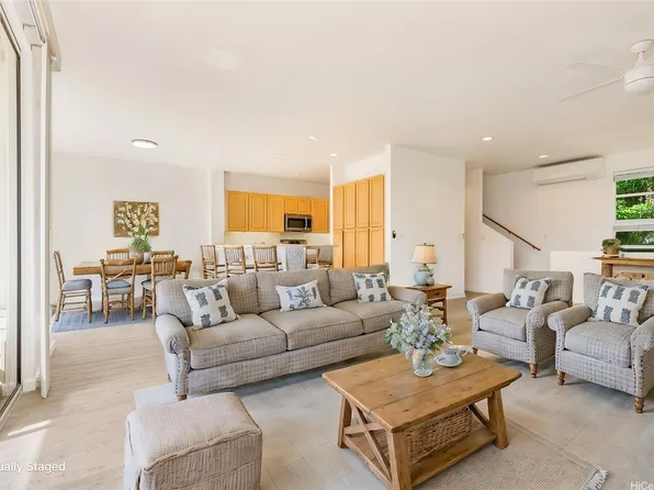 1340 Moanalualani Pl #4D, Honolulu, HI 96819