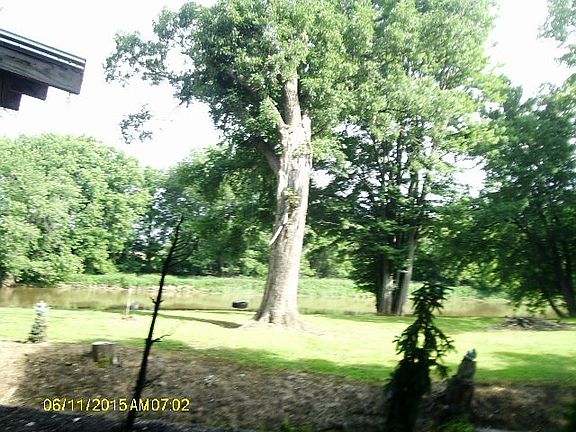 4th image of 4000 Parkmont Dr
