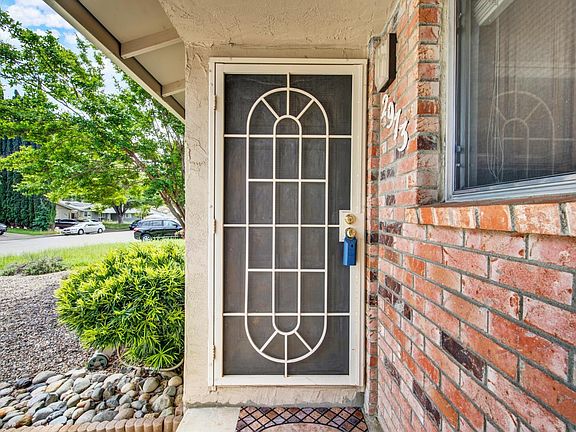 4th image of 2973 Orchid Street