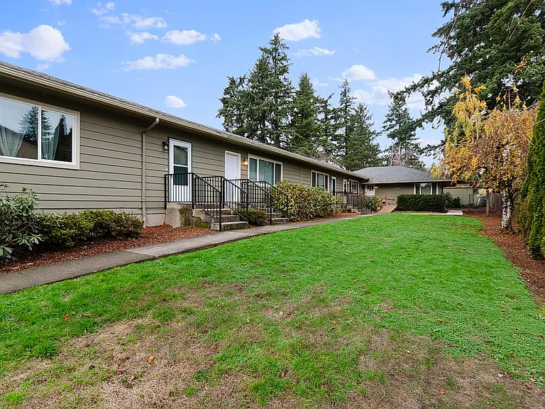 13121 SE Division St #1 — Photo 22