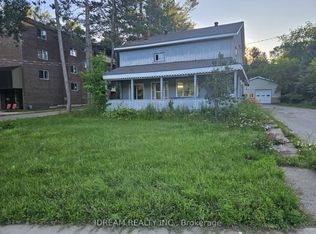 126 River Rd, Bracebridge, ON P1L1L8