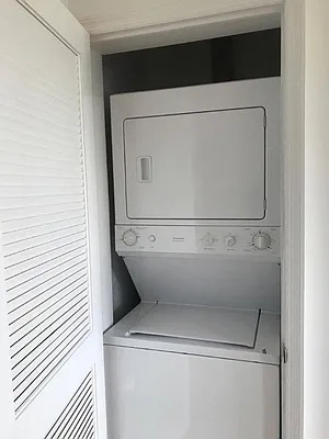 Rented by Ledvech Group | media 6