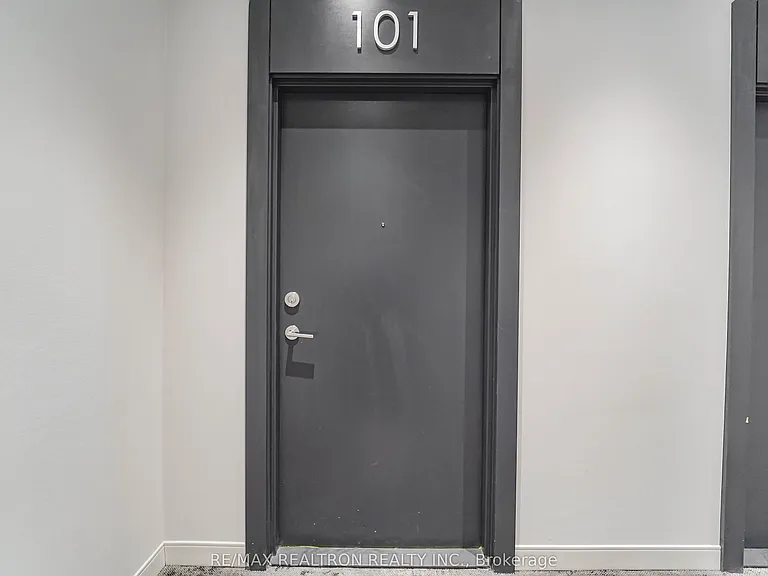 7439 Kingston Rd #101A — Photo 3