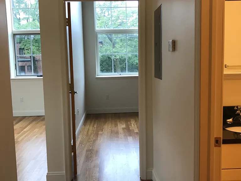 27 Western Avenue — Photo 15