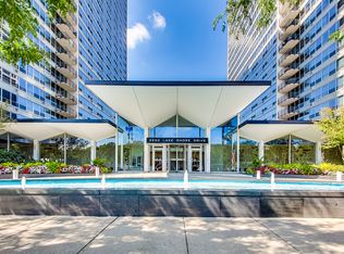 3550 N Lake Shore Dr APT 1003, Chicago, IL 60657